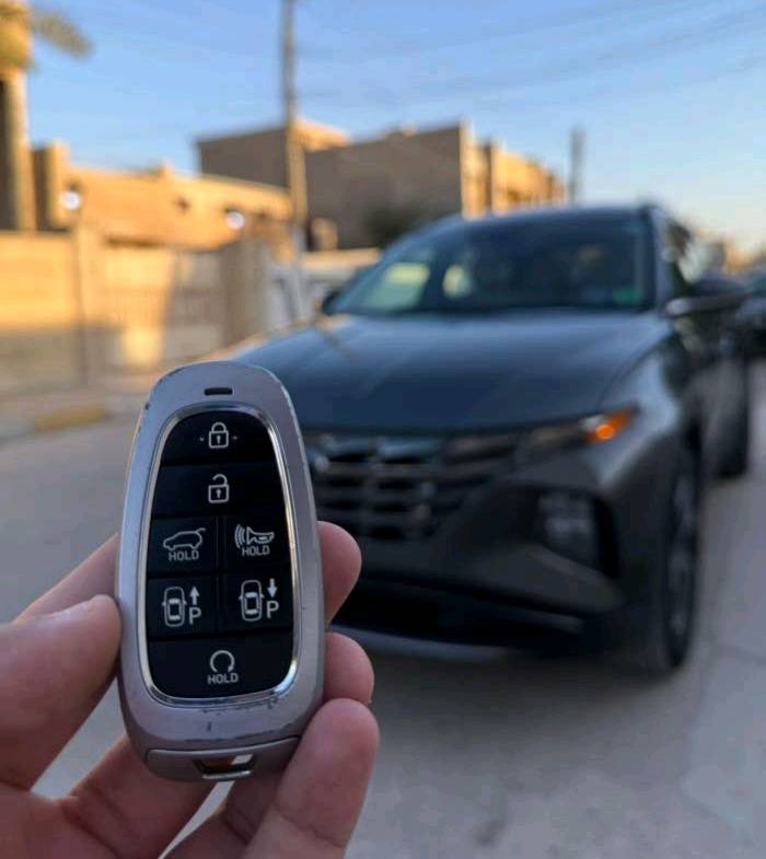 
ما هي سنة الصنع؟: 
 هونداي توسان  Limited 2024
هل السيارة قديمة أم جديدة؟: 
2024
كم عدد المالكين السابقين؟: 
1
ما هو سعر السيارة؟: 
31 مليوت
أين تقع السيارة حالياً؟: 
بغداد المنصور