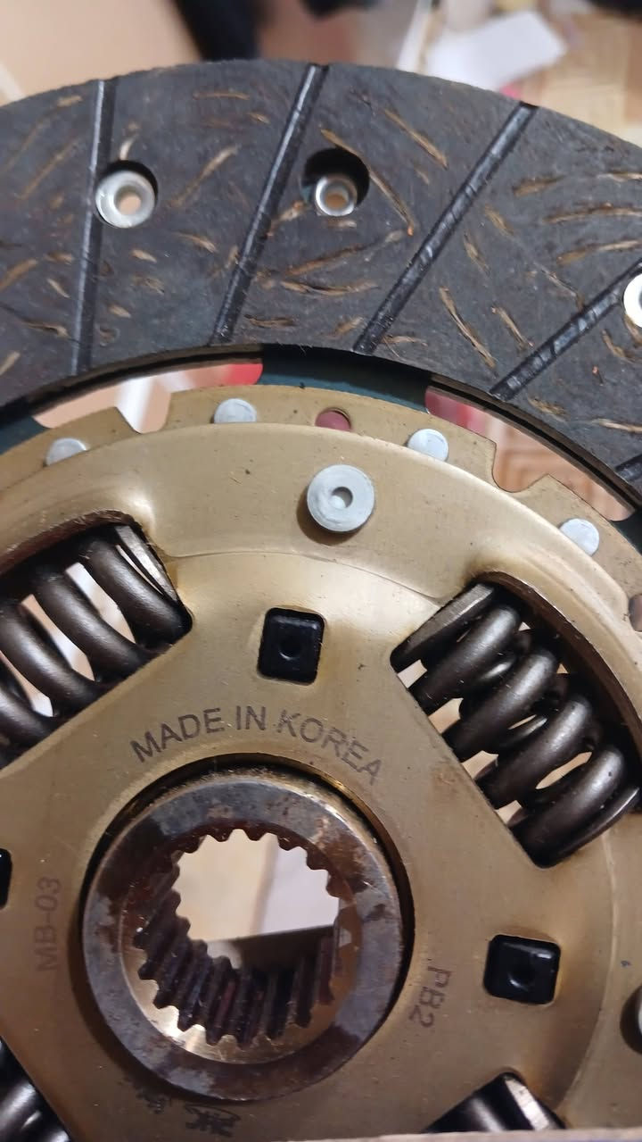 عينة وصينية مال بي byd f3 2013 قيم واخذ بمايرضي الله المكان السيدية
***********
