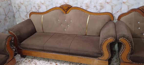 تخم صاج السعر ٢٢٥ وبيه مجال مكاني بغداد مدينة الصدر فقط ارد اتصال هاذه رقمي ***********
