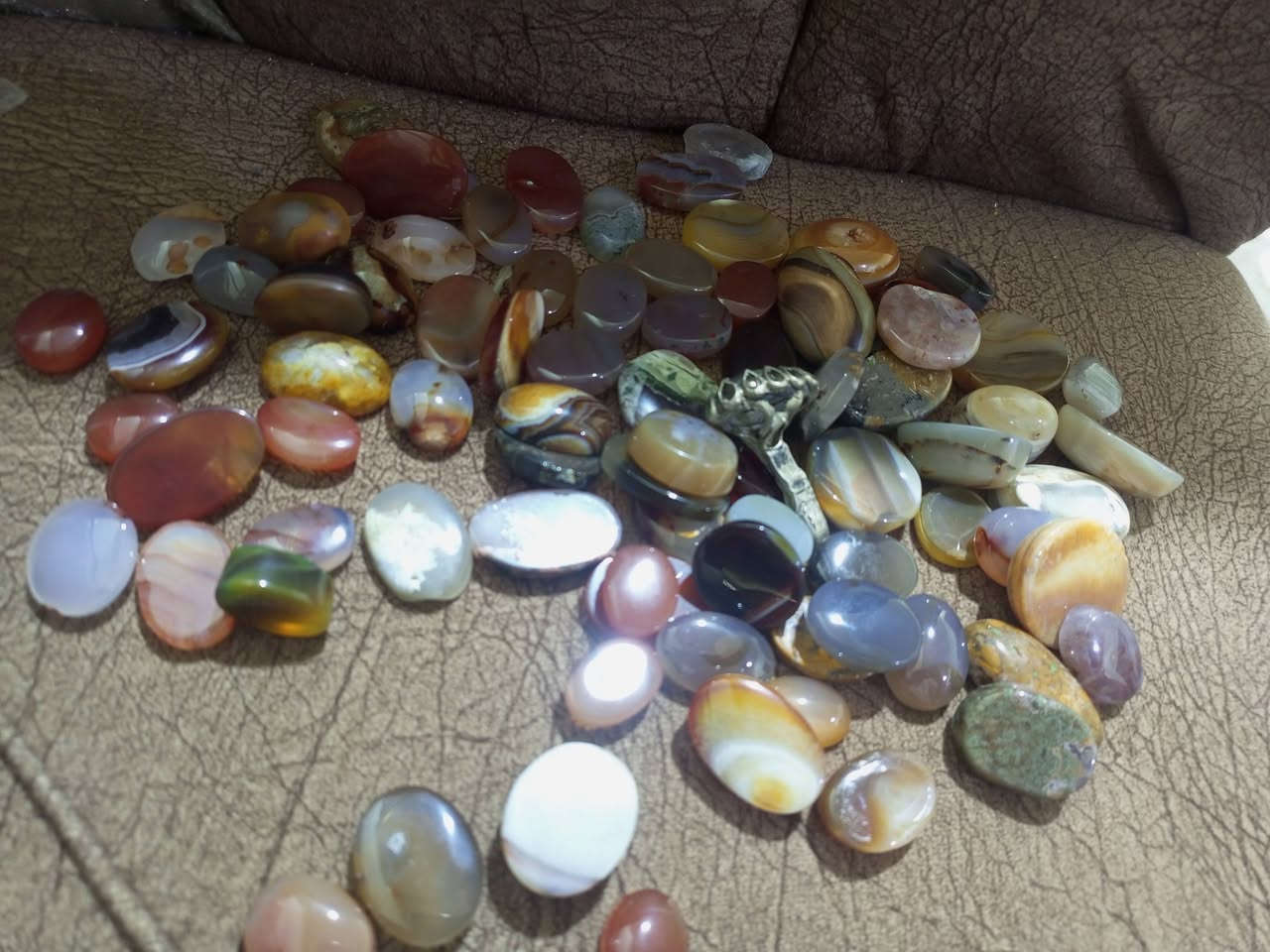 مقتنيات شخصية 150 شلع كلهن
سبح فيروزي ودر ويسر


**إذا كنت صاحب هذا الإعلان وتريد حذفه لأي سبب، رجاءا أرسل رسالة إلى الدعم الفني**