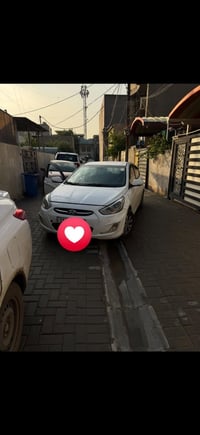 للبيع هواندي اكسنت موديل 2016 خليجي محرك  ١٤٠٠ بيها اربع قطع صبغ  الصن...