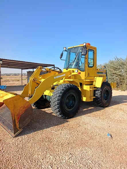 كاوسكي حجم 60ZAمكينه ازوزه،مديل 203,قماره دور،بريك خارجي ،مطبات هوايه ،6كير,سرعه 70 كير ميكانيكي تبريد بلادي عددالعمل 3600ساعه،المكان النجف لاتصال***********
