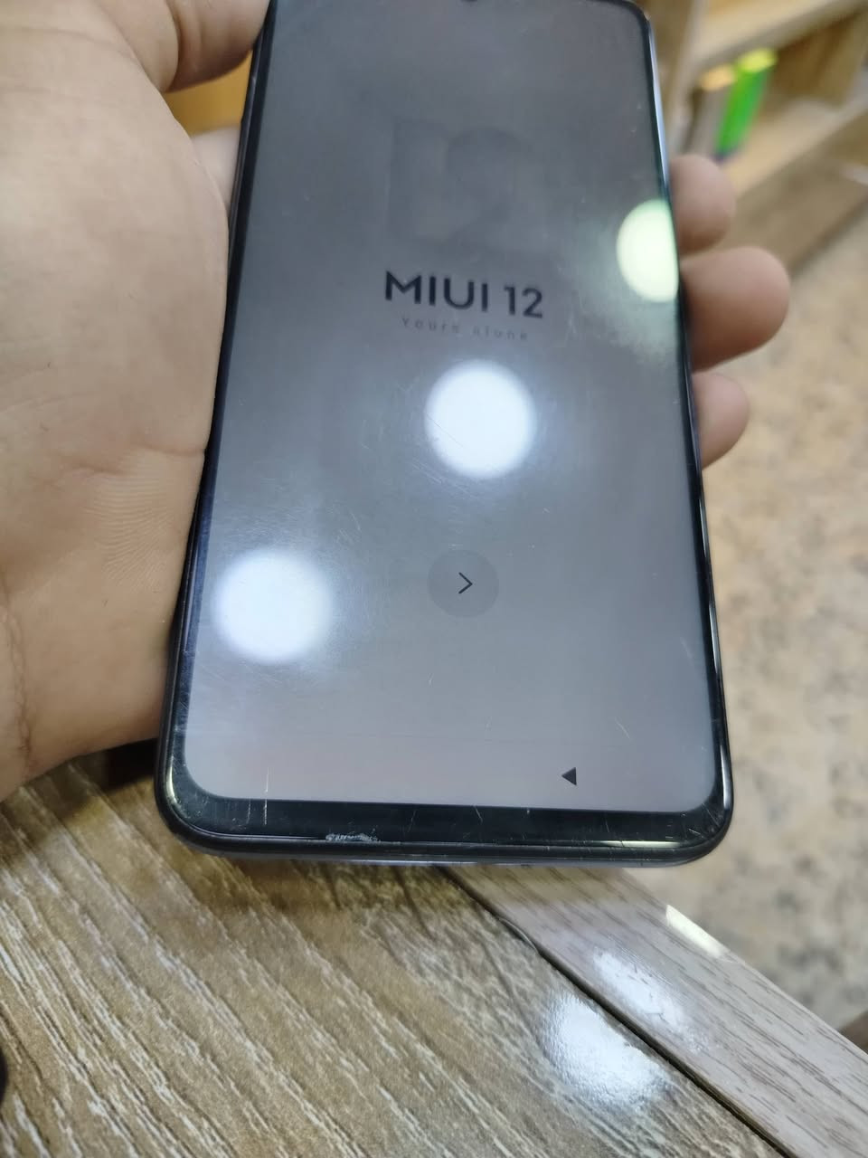 ريدمي نوت ٩ العادي ذاكرة 64 رام 6 مبدل شاشة فقط السعر ٩٠ وبي مجال كامراته عاطلات اما الباقي شغال عل فحص مكاني بغداد الدورة ***********
