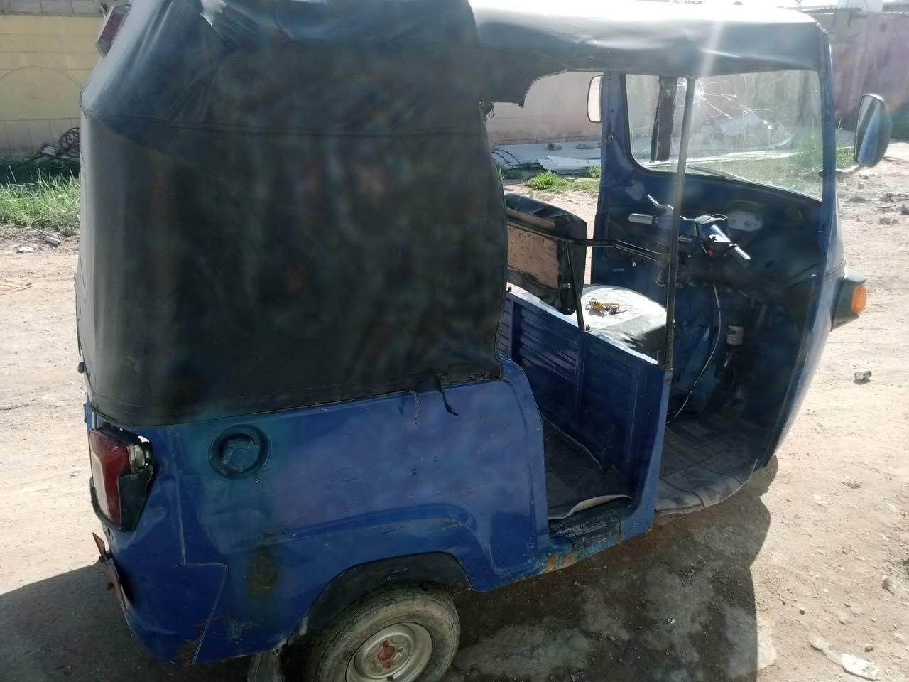 سلام عليكم تكتك بياجو اوراق كامله ،، مكيته تيفس ، بيه خيط تبخير ، شغاله ،بدي شوف العين، مكاني تنومه شط العرب ، امراوس عادي ،، سعر مليونين ،و150، وبيه مجال بصيط، رقم وتساب فقط ، ***********
