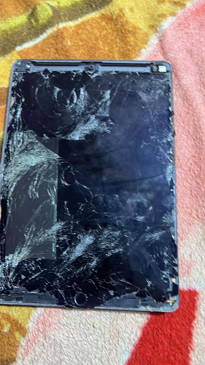 ايباد ٩ للبيع مكفول سابقا 
بس هسه ابو ابو مشتعل فلشت شاشته 🙃
بطاريه ٩٣
ذاكره ٢٥٦
أبيعه ع وضعه 
سعر ٥٠ أو مراوس شعندك نزل مكاني صقلاويه شهداء الثانيه 
متوفر توصيل للفلوجه ب اي منطقه
وكلعاده ما انصح احد يأخذه 🙃 
*********** واتساب وخاص فقط
