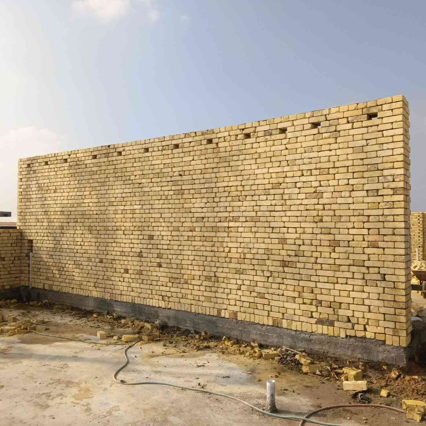 مستعد الكافت البنا وشرط الشغل وشراف مهندس وحالين متفرق تواصل ***********
وهاذ جزه من عملي شغل فوك درجه الوله ونه بلخدمه
