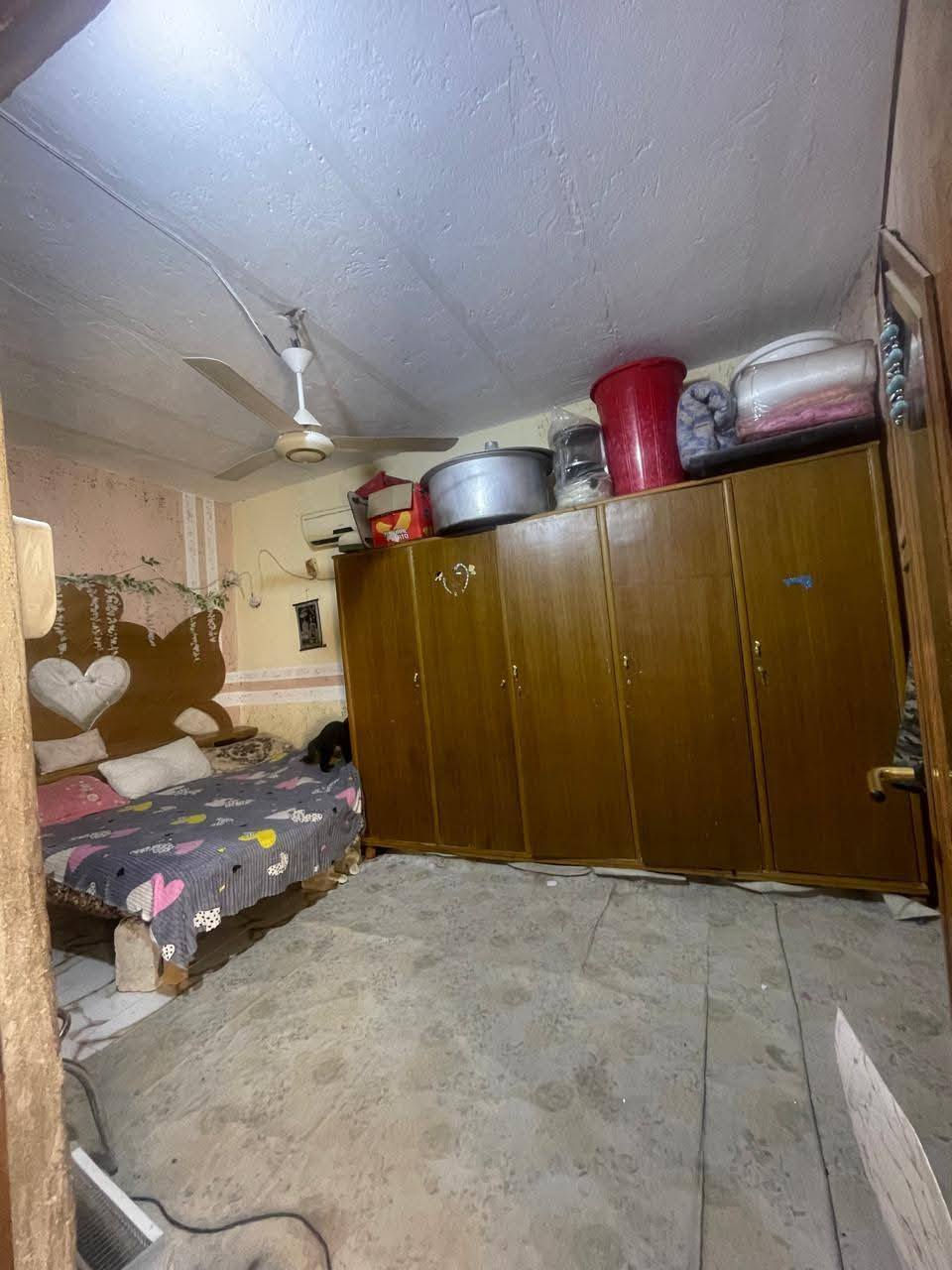 {{ ✨ #يعلن #مكتب #عقارات #اليسر ✨ }}
دار للبيع  ... مساحة 150متر 
  السعر بلاش 14 مليون مع المجال ... 
يحتوي على ...  غرفتين وصاله وستقبال ومطبخ وصحيات وحديقه 
الموقع  نجف شارع المطار الجديد مقابيل باب الخرؤج***********
*********** مكتب /ض
امانه كوله من طرف المروجه زينب للعقار
