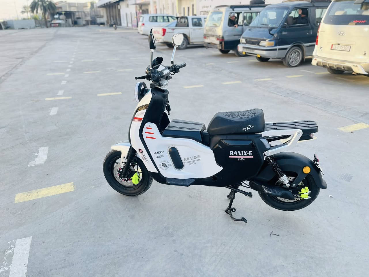 الله هم صلي على محمد وآله محمد  السلام عليك دراجه شحن للبيع نوعه رانكس موديل 2026 دراجه نظيفه مثل ماموضح 
الواصفات الدراجه 
دبل اشاره
بريك امان 
بريك خلفي
لايت ثلجي عالي ناصي 
نظام البك(R)
6 بطاريات حجم كبير
ملف 2000 واط
العنوان ديالى بعقوبه التحرير مقابيل مستشفى الحياة 
السعر مناسب اتصل و ادلل و مايكون خاطرك اله طيب للاستفسار:***********
