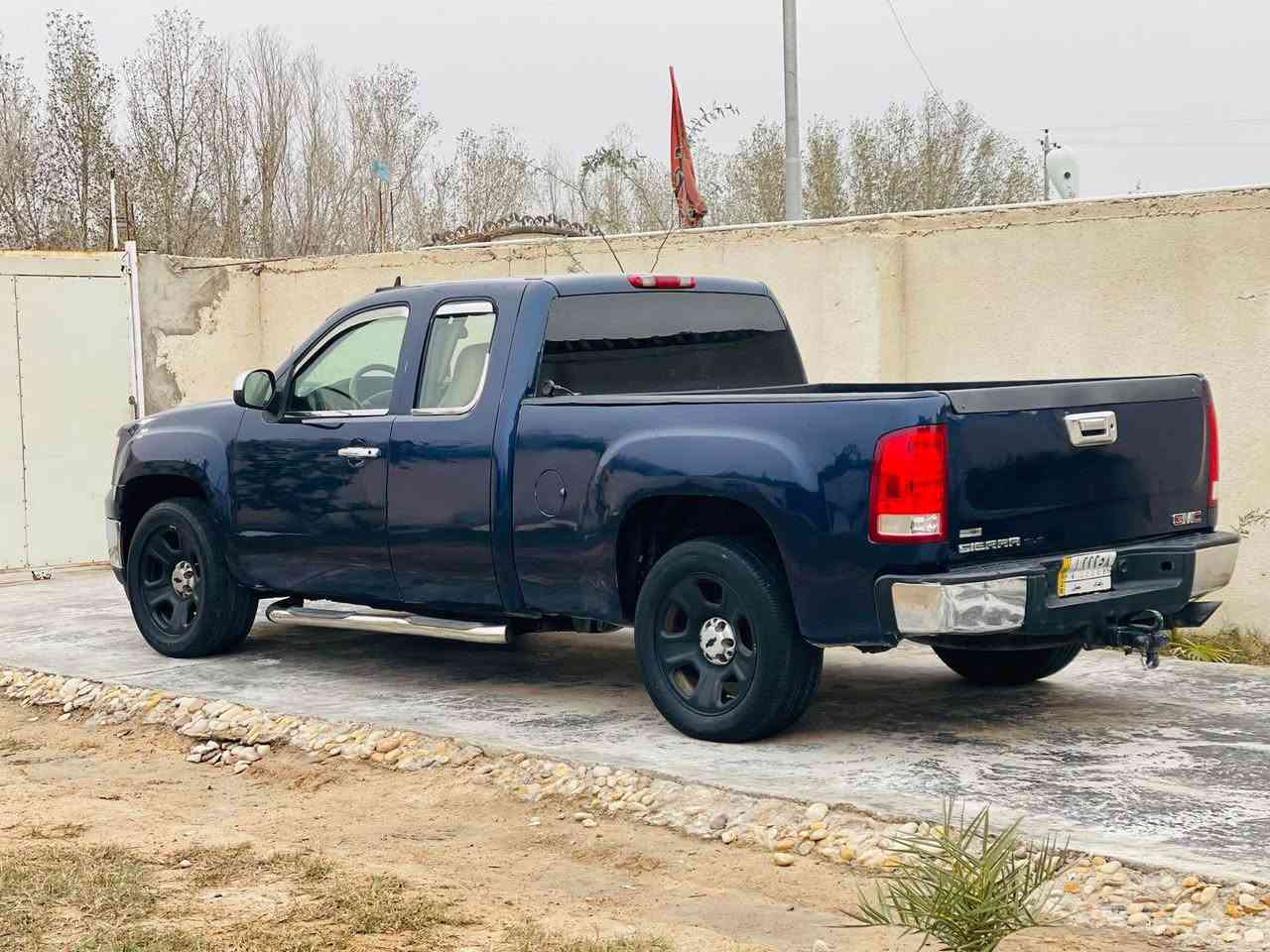 جمس سيرا  2011 قماره وربع
مصبوغه عام جماليه مكينه وكير جدد 
منظومه غاز  مكينه 5300--- V8
رقم بغداد بأسمي 
السعر 115 بيه مجال بسيط 
العنوان البصره القبله حي الجامعه 
 للاستفسار *********** البصرة, العراق
