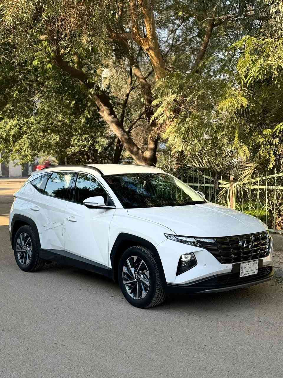 السلام عليكم .السعر(208$)
توسان  2024 خليجي رقم بغداد بيها ضربة بالباب الخلفي موضح بالصور والباقي مكفول من الصبغ والبارد.
ماشية 17الف كيلو متر
مواصفات فول عدا البانوراما ‎
تشغيل عن بعد  ‎
بصمه + بصمه ابواب
هاند بريك بصمه 
اشارة ترحيب
كامره دواره
كشنات مخمل 
‏‎دشبول شاشه 
مري شفط
تحكمات استيرن
‏‎تبريد قطعتين 
‏‎حساس امامي
‏‎حساس خلفي 
‏‎درايف مود 
‏‎شاحن موبايل 
‏‎مقاعد امامية كهرباء 
‏‎بردات أبواب خلفية 
للاستفسار:***********/واسط كوت مركز المدينة
