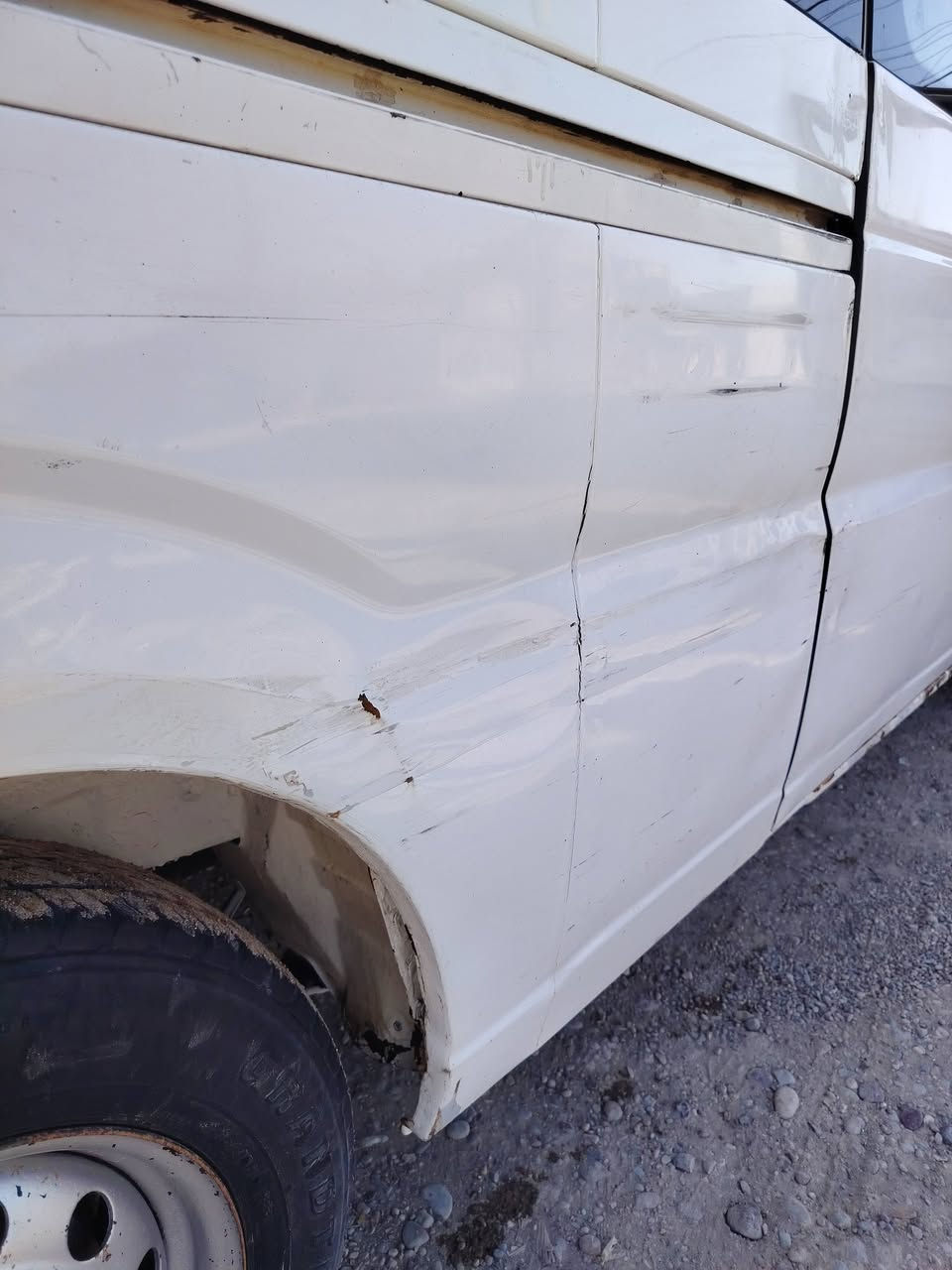 🔥 شيري 2013 – تحويل ثاني يوم / جاهزة
🚗 سيارة نظيفة وتشتغل دك سلف وتمشي
 مال خبزة بدون أي نقص.

🔹 محرك 3000 فيفيتي قوي
🔹 كير + اكسل بحالة ممتازة
🔹 تايرات تخم جديدة
🔹 صدر حدادية جديد
🔹 فلنجات جديدة
🔹 دبة راديتر اصليه جديدة
🔹 مراوح جديدة مال شركة
🔹 تبريد ممتاز جدا
✅ السيارة مرتبة وما تحتاج مصروف
👀 الباقي تشوفه بعينك من الصور.
💰 السعر: 70 و بي مجال بسيط بالسعر.
📞 اتصال أو واتساب:
***********
💬 رابط واتساب مباشر:
https://wa.me/9647766552258
