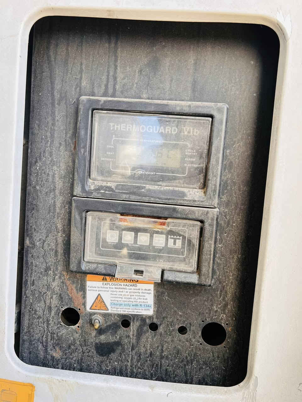 ‏سلام عليكم جهاز 200 SL غاز 404 سعر خاص على رقم الهاتف***********
