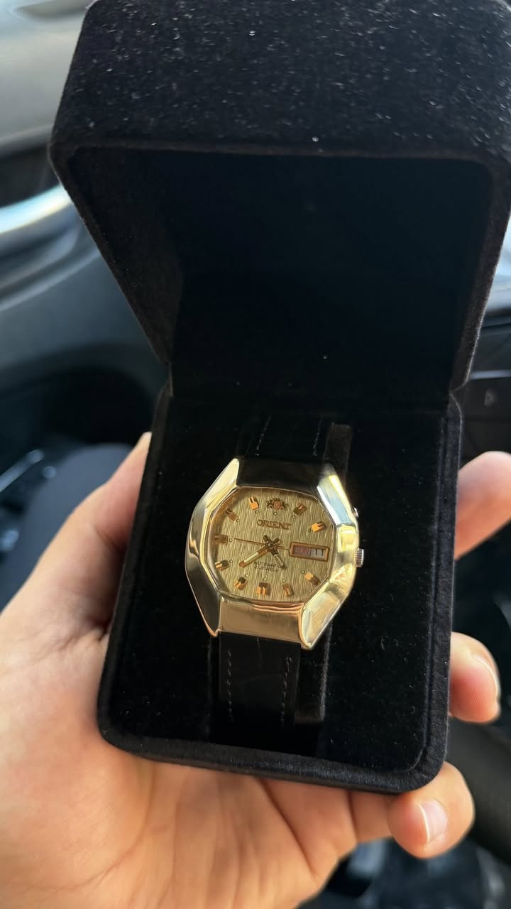 تونس حبيبي
Made in Japan 🇯🇵
اورينت ياباني اصلي وكالة
انتاج السبعينات 1970s
اوتوماتيك ⚙️
منفذ دي ديت
مينا تشطيب
21 حجر
نضافة فوول
السعر 140 الف


**إذا كنت صاحب هذا الإعلان وتريد حذفه لأي سبب، رجاءا أرسل رسالة إلى الدعم الفني**