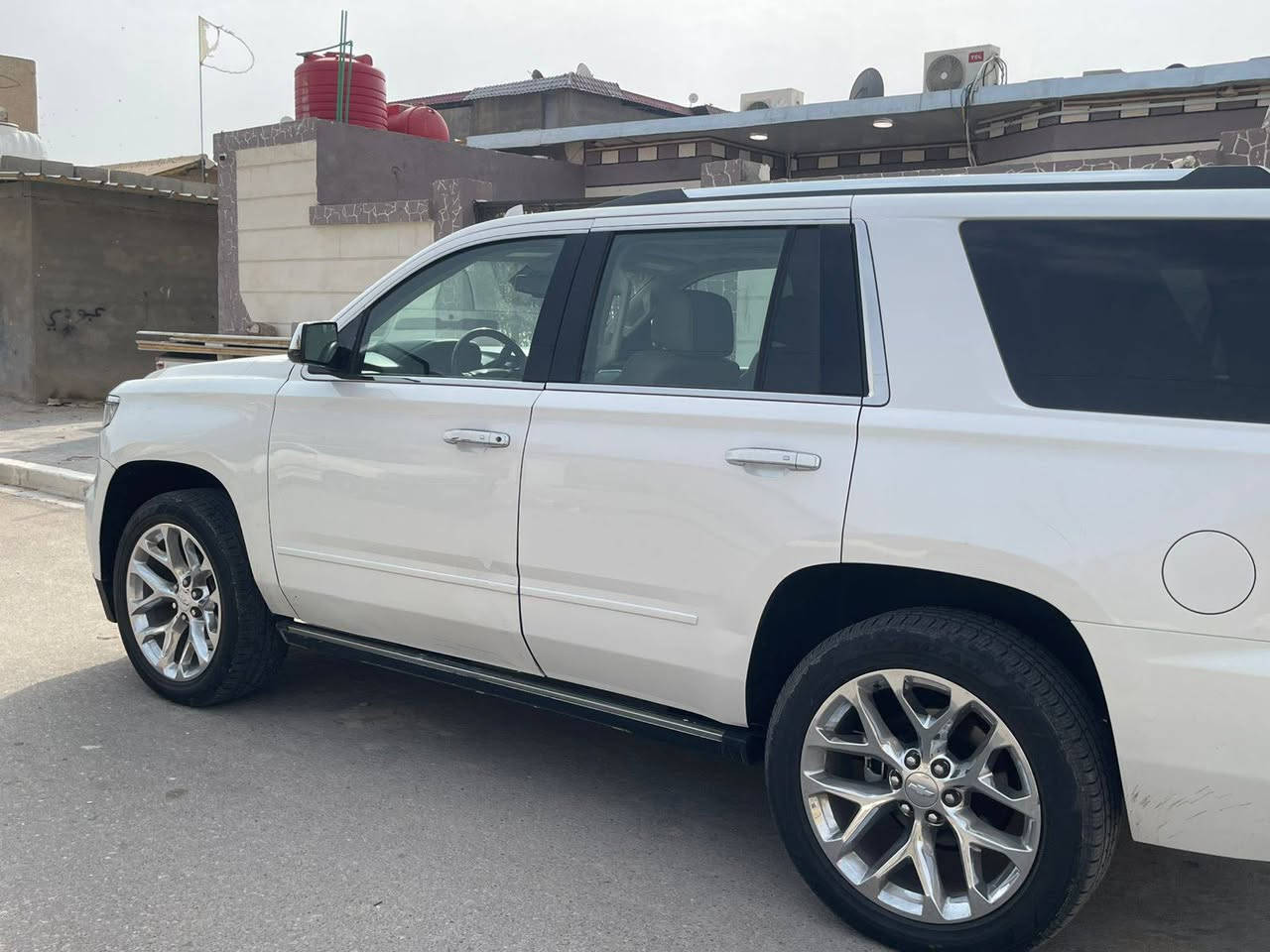 تاهو 2018
برايمر فول مواصفات 
وارد امريكي حادث جاملغ وبابين 
وبيها بارد بالباب صفحت العبري
السياره كير مكينه مكفول 
في اي بي يعني فته كشنات منفصل 
السعر 320$ وبيها مجال رقم بغداد جديد تحويل ثاني يوم
***********سامر 
حسن‏‪***********‬ مكان السياره 
بصره الزبير مربد القديم
