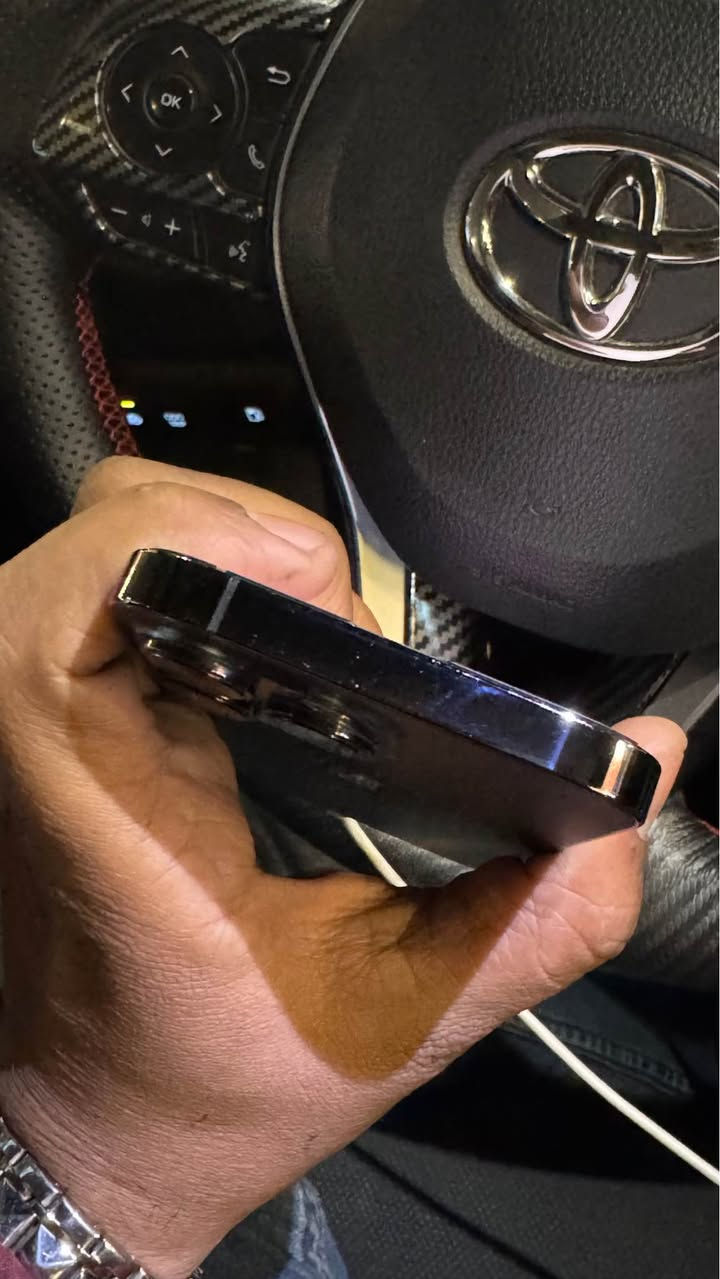 آيفون ١٣ برو ذاكره ٢٥٦ لون اسود أمريكي 
الجهاز مكفول نضافه ١٠٠ بل ١٠٠ بطاريه ١٠٠ مكاني بغداد السعر ٥٤٠ بيه مجال بسيط 
*********** بغداد, العراق
