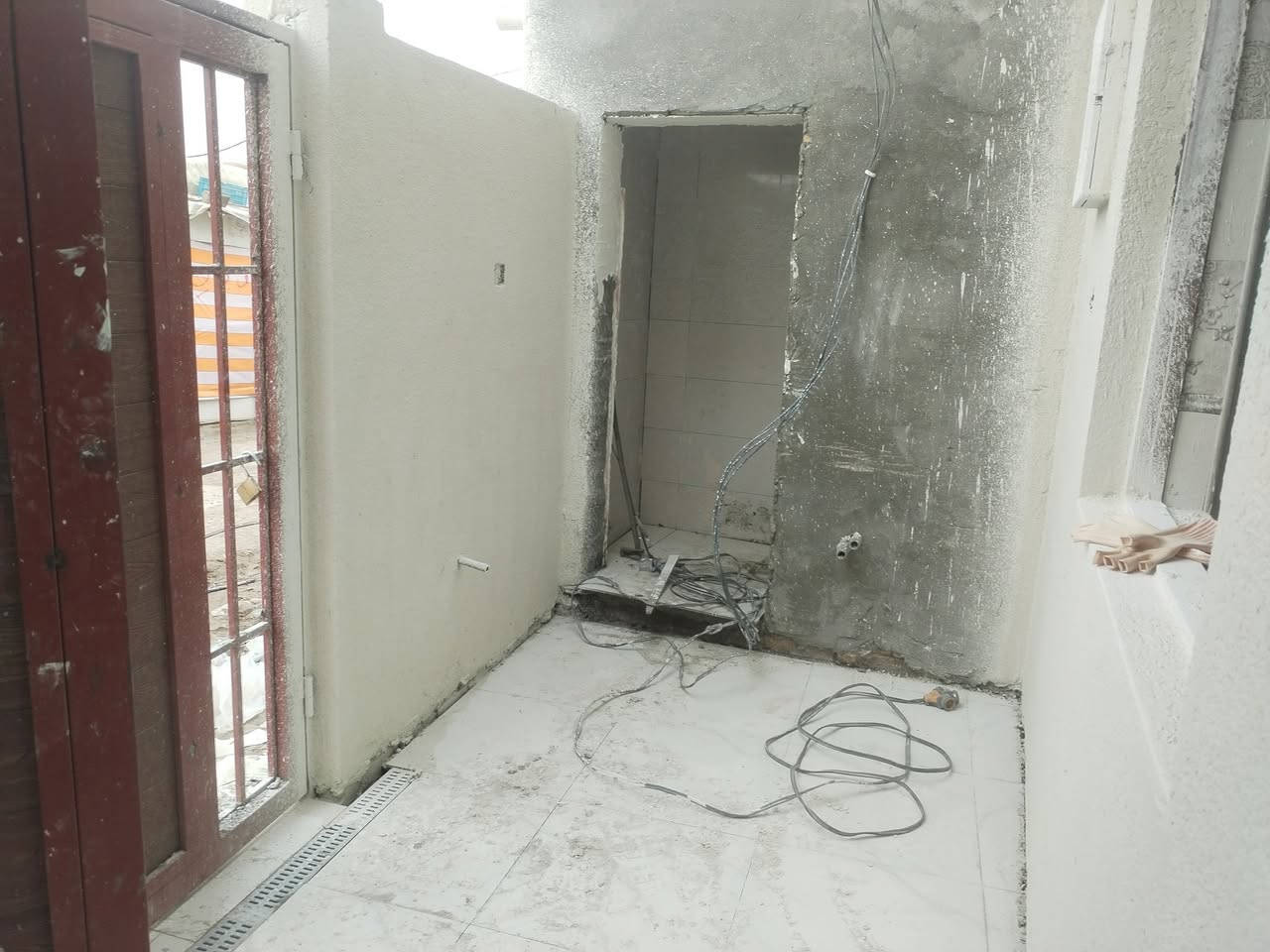 #يالله (اللهم صل على محمد وآل محمد)

#بيت زراعي 110 متر للبيع تسليم مفتاح 🔑

#البناء طابوك صب كونكريت شغل درجه أولى 👍

#يحتوي على غرفه وصاله ومطبخ وإستقبال وصحيات

#العنوان ناحية أور (السديناويه) حي الحسين قرب مجمع بشير قرب المنتزه الجديد قرب مدرسة صفي الدين

#خدمات كامله ماي ومجاري وكهرباء وانترنت ضوئي بالباب وشارعه 10 أمتار ومنطقه جداََ هادئه

#السعر 55 وبيه مجال قليل أرخص من هيج ماكو ☺️

للإستفسار الإتصال على الرقم ***********
