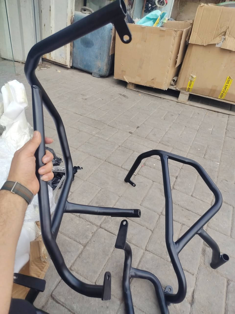 درع دراجه جديد بعده بالفلين ثكيل 
طلع عندي بالباله الامزون الامريكي ماعرف يادراجه ينشد اربع قطع كامل اعتقد يرهم لدراجات البطح الرياضيه 
انطوني سعر بيه وبالعافيه عليكم


**إذا كنت صاحب هذا الإعلان وتريد حذفه لأي سبب، رجاءا أرسل رسالة إلى الدعم الفني**