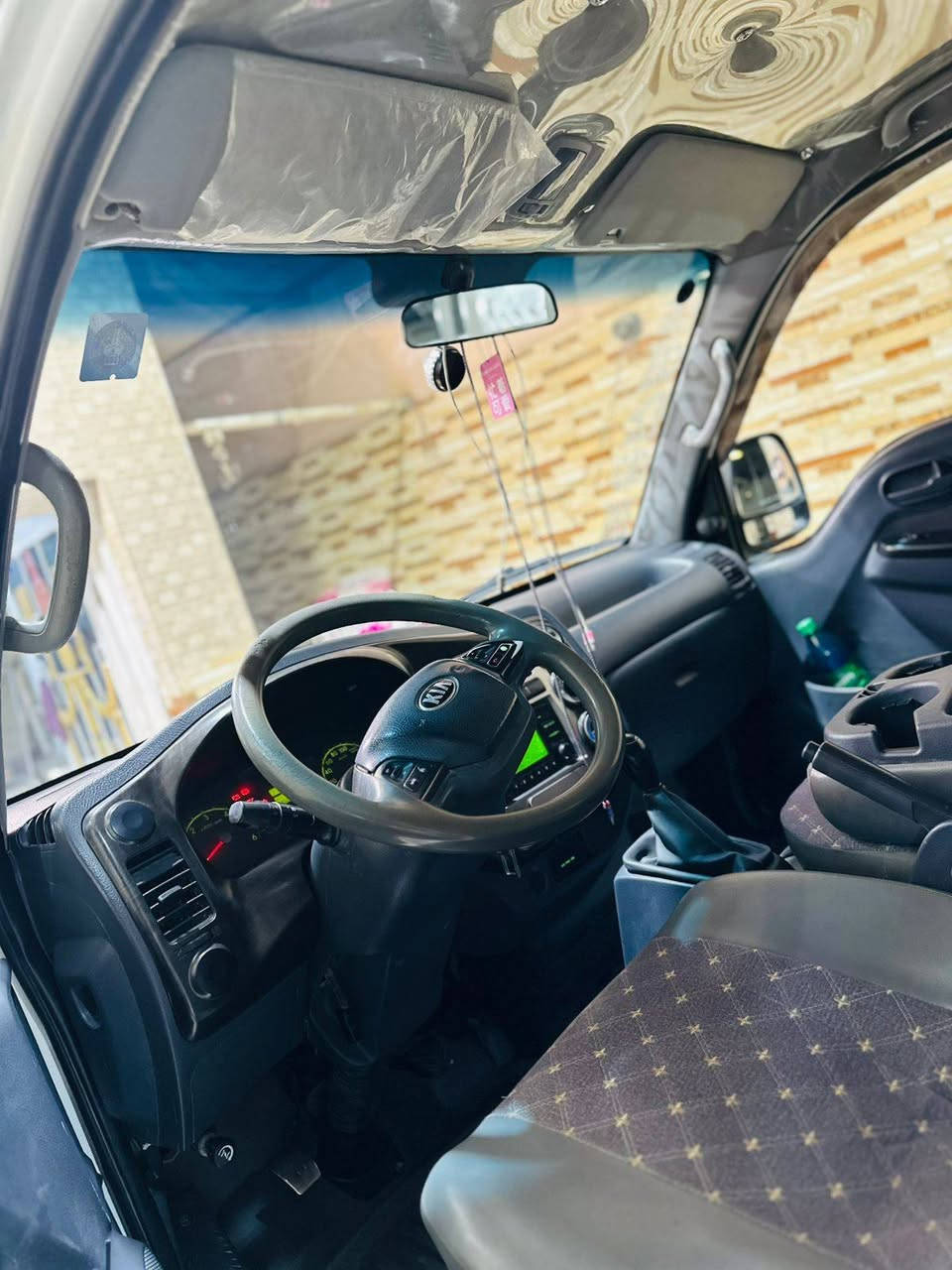 سلام عليكم كيا فحل2015 محرك 4000مفتوح سياره. رقم بغداد  انكليزي تحويل ثاني يوم كفاله عامه صبغ تبديل محرك وكير وحداديه بل كارتون مكان سياره الديوانية للاستفسار اكثر ***********
