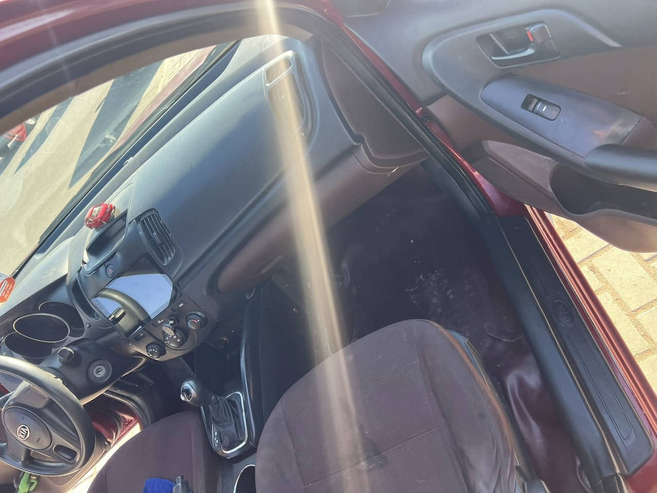 سلام عليكم سيراتو 2012 خليجي رقم اربيل بسمي شخصياً تحويل مباشر محرك 1600 دوش سياره جاهزه وسونارها بلمنشور مكاني بغداد حي اور السعر 87 وللاستفسار اكثر اتصل على رقم ‭0773 849 0264‬
