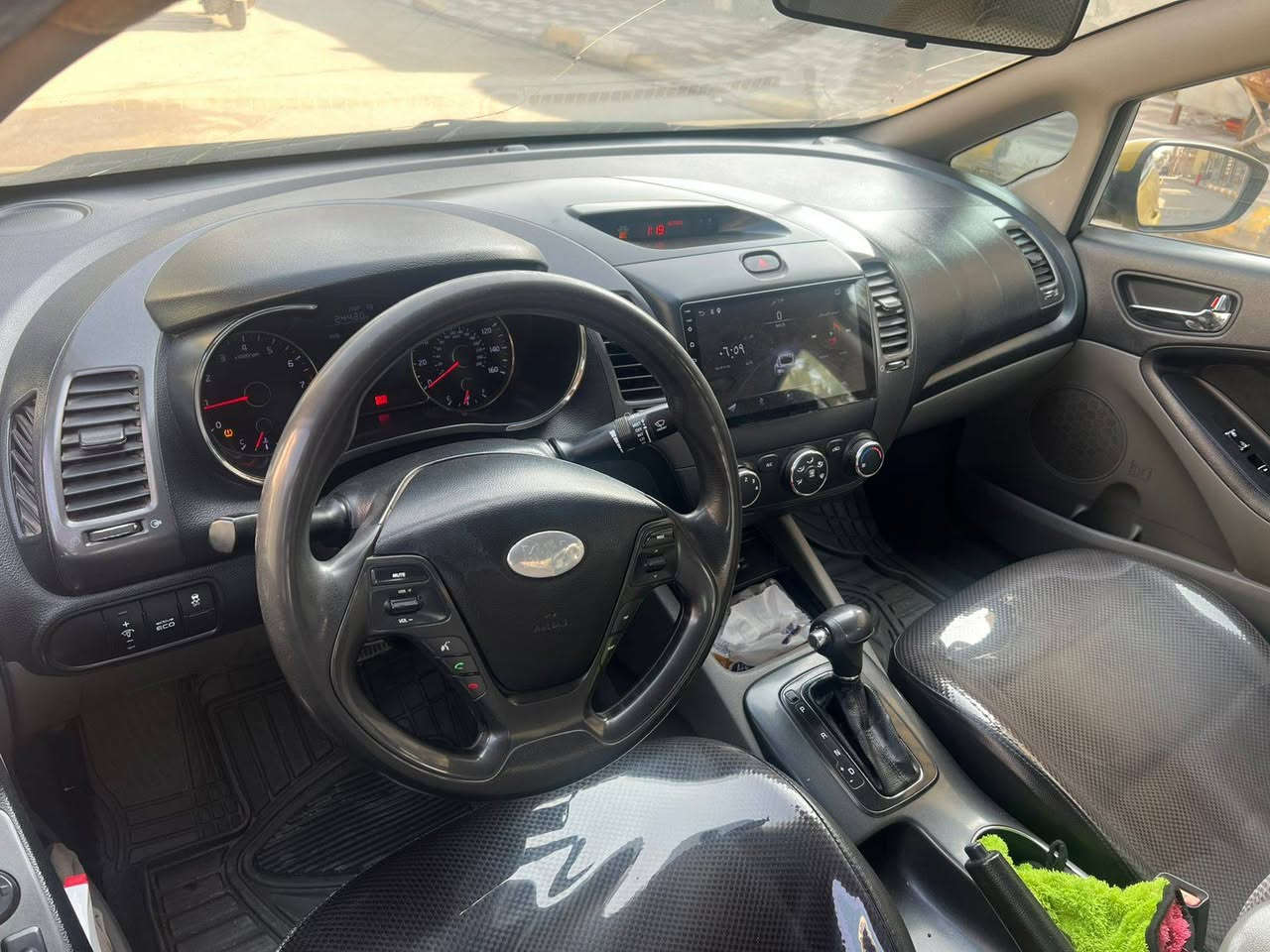 يالله. سلام عليكم  رقم مميز
فورتي مديل 2015. السياره بسمي امداور ثاني يوم
خط وبحث جا هزات  مكينه 2000
السياره بيه بس بنيد ول باقي كفاله عامه. وا سياره بل واقع احله من الصور بهواي نصبه وشكل 
دواخل بل كارتون. دوشمه. عامه توني ام سويه 
تخم تاير جديد تخم ويل جديد يعني السياره ربع ماتصرف عليه
كبل للشارع كامله من كل النواحي شاشه كامره تحكمات تبريد تتفئه.   السعر 115. وبيه مجال حك الجيه 
العنوان ذي قار مركز المدينه       ه‍***********
