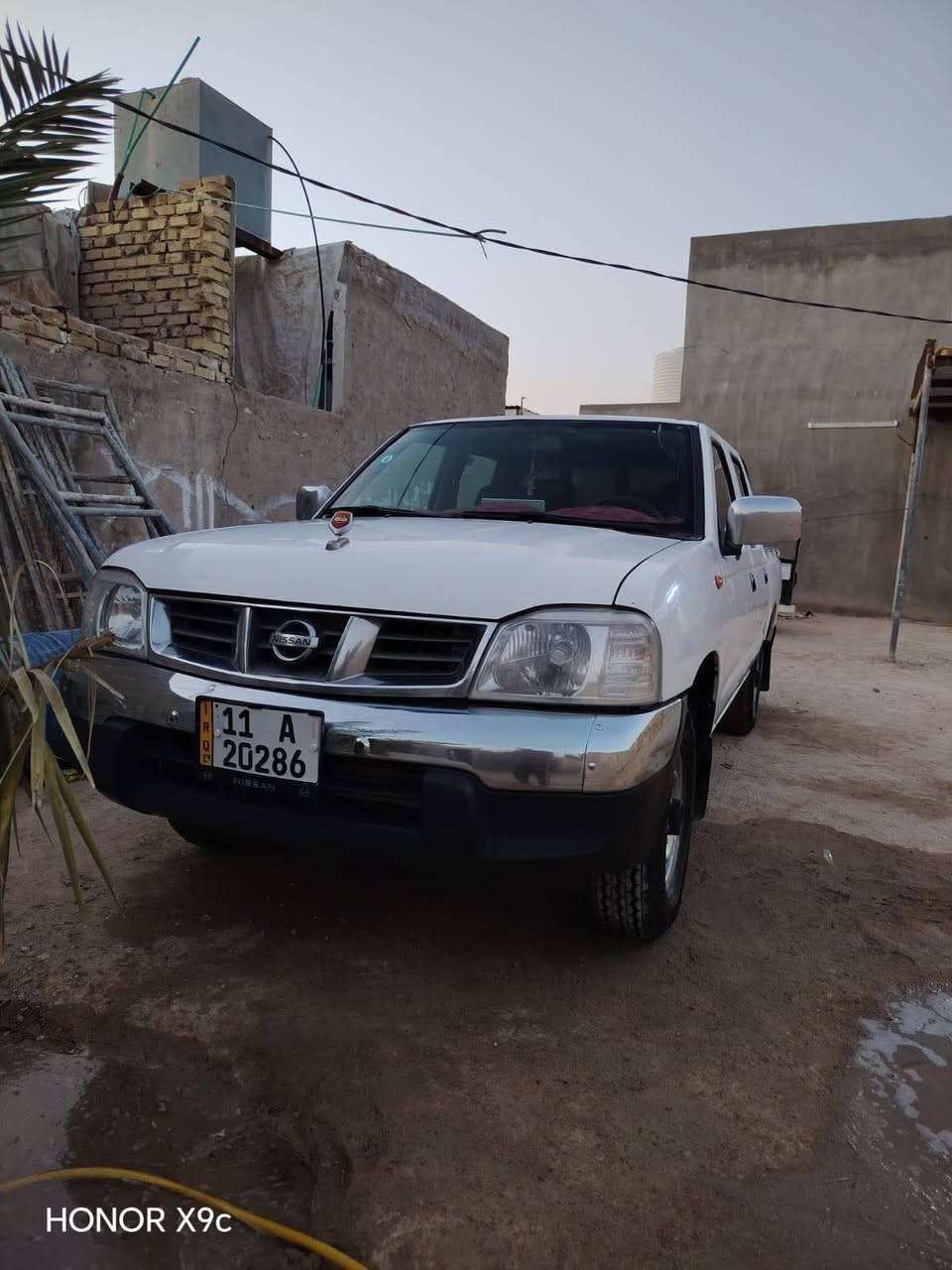 سياره نيسان موديل 2011 مكينه كير تخم تاير حداديه كهرباية تبريد شغاله رقم بغداد السعر 115 وبيه مجال المكان نجف رقم: *********** مكلف نشر
