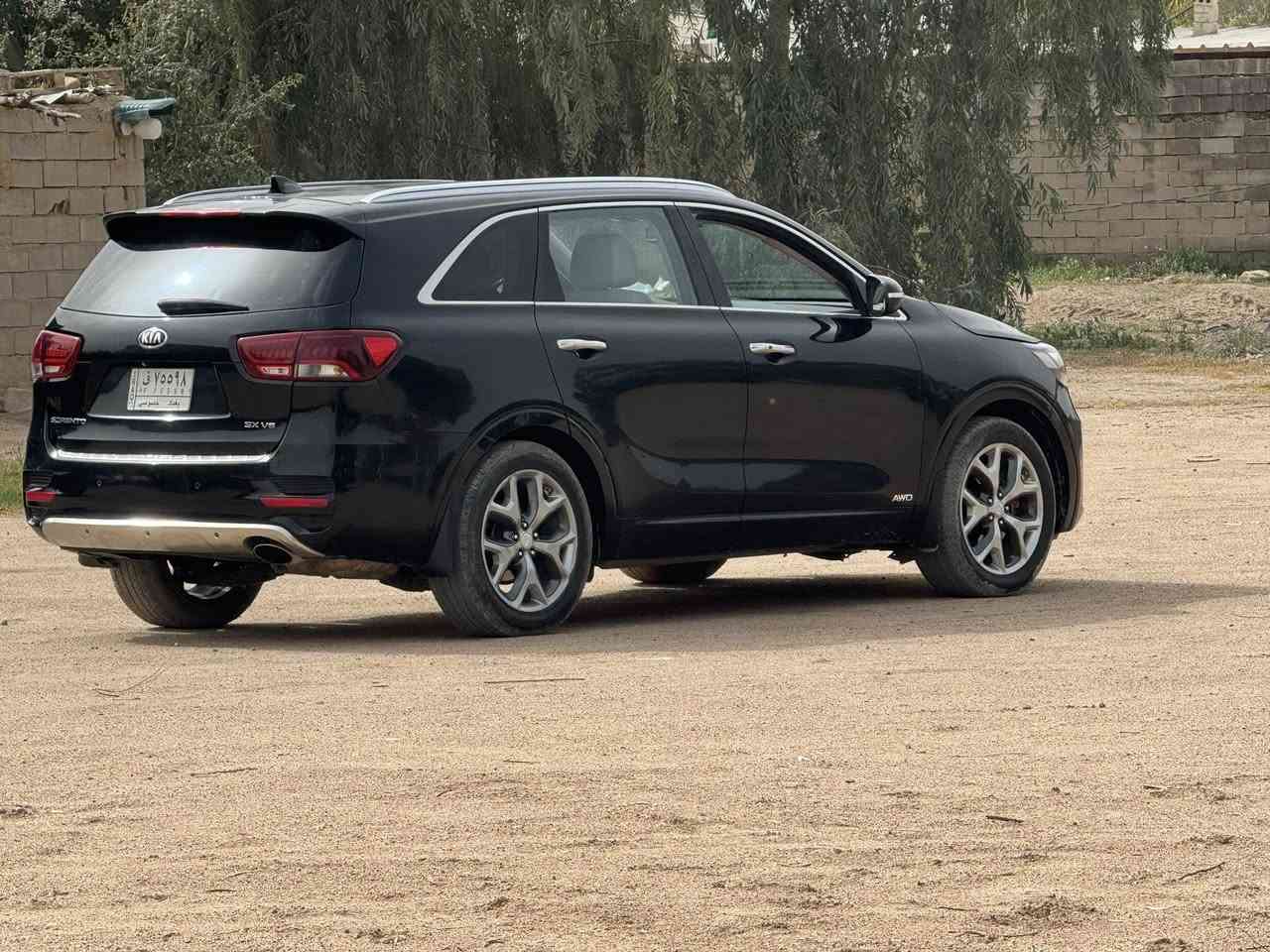 السلام عليكم سياره كيا سورنتو وارد أمريكي للبيع أو المراوس مواصفات بنوراما ٣ قطع تبريد V راكب سته سلندر تحكم ستيرن السياره فول مواصفات
معاليه موديل ٢٠١٦ إلى ٢٠٢٠للتواصل***********
