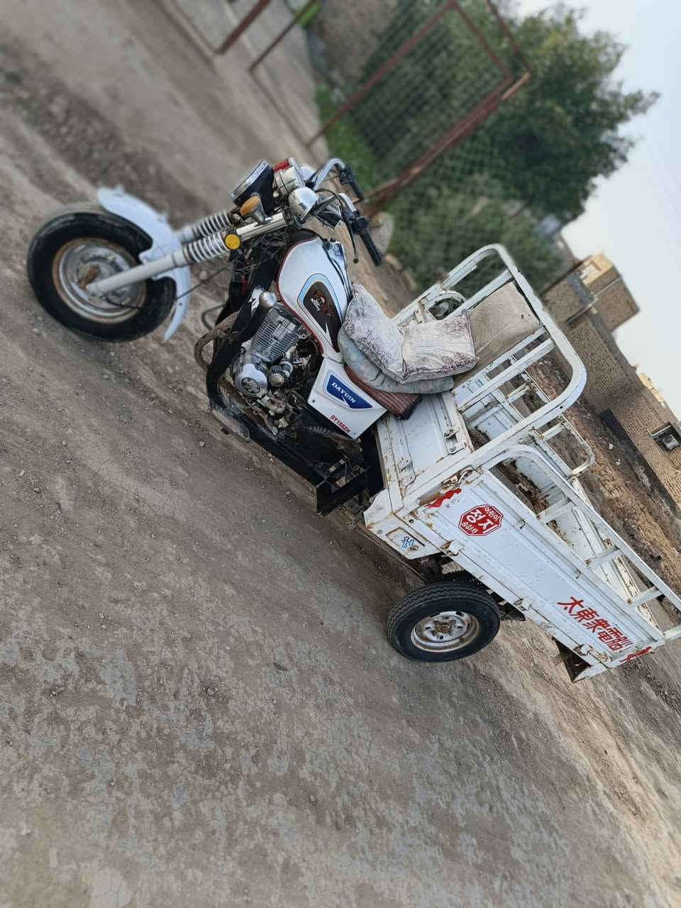 ستوته موديل 2021 مفتوحه بوشه وبستم اوراق كامله نضافتها مثل الصوره تجي تكلب وتشوفه السعر (مليون و500) وبيها مجال للشراي المكان بالشطره مكلف بالنشر الاتصال على الرقم ***********
