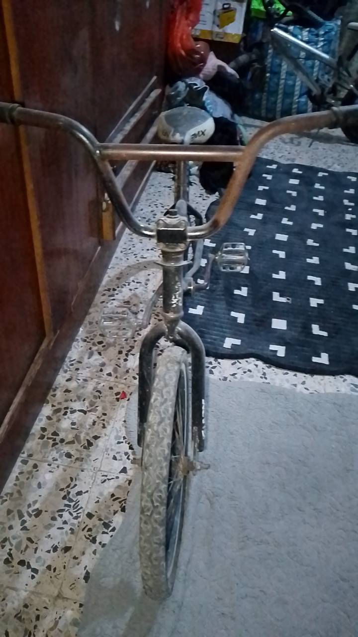 سلام عليكم بايسكل بأم اكس السعر 50


**إذا كنت صاحب هذا الإعلان وتريد حذفه لأي سبب، رجاءا أرسل رسالة إلى الدعم الفني**