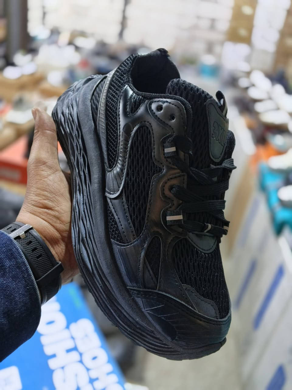 الكارتون 15 قطعه
سعر القطعه 10 الاف 
يوجد توصيل 🚖 
للحجز واتساب ☎️ 
***********
