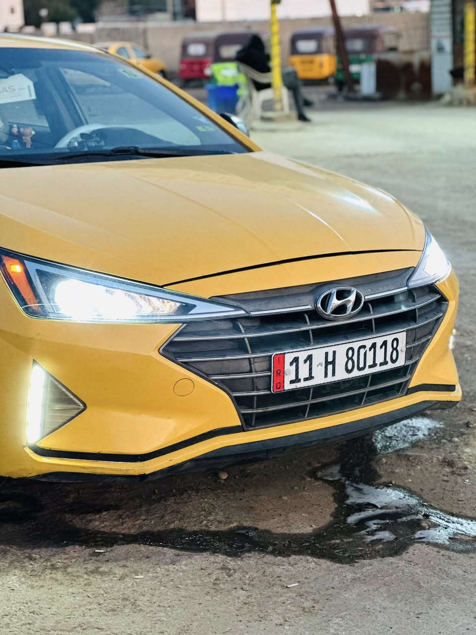 للبيع النتر 2019. فول موصفات فول عله واحد 
بصمه 
فتحه 
جلد 
محرك 2000 دوش 
مكان سياره كربلاء بطوريج 
***********
سعرهً135 وبيه مجال
