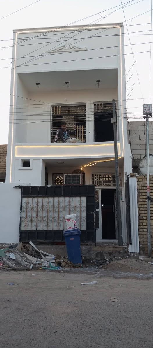 كادر مصري لجميع انواع اللبخ 
والسيراميك 
شغل درجه اولي وسرعه بالعمل 
أسعارنا غير وفي متناول الجميع .
***********
اتصال و واتس 
جراره تشميع نثر وطلس وتركيب طرايش وفووم تركي للواجهيات 
شغل مساطر  وتصغير
