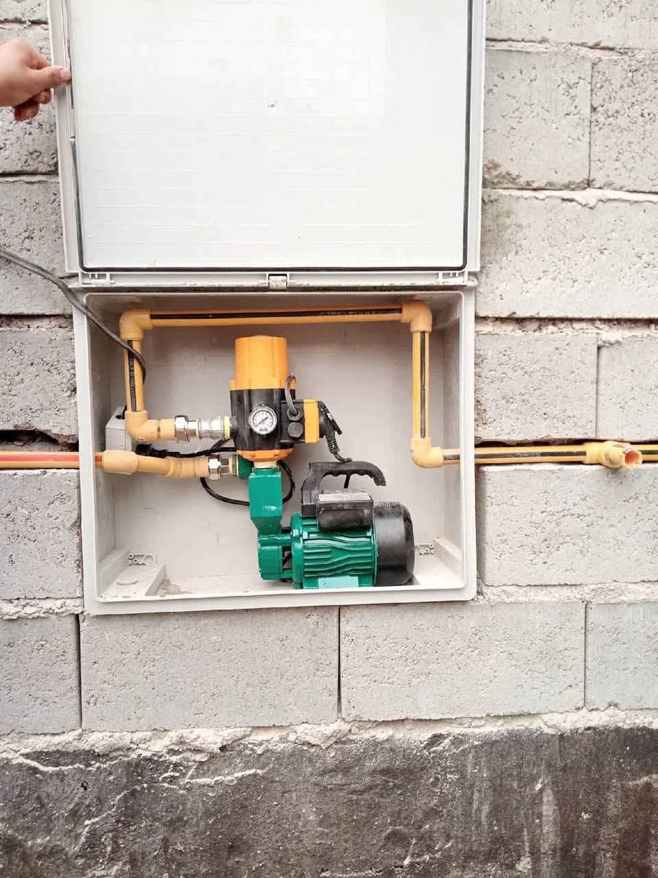 السلام عليكم
شي بصيط من عملي كادر متكامل ماء ومجاري نتمنا ينال اعجابكم تحياتي 
اخوكم ابو ه
هاتف***********
