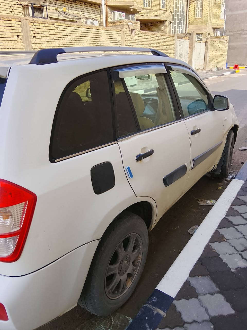 السلام عليكم
شيري تيكو 2013
رقم بصره تحويل  مباشر
رقم جديد وهزه جديده
 كير ومحرك بحاله جيده 
منضومه بانزين كامله جديده 
تبريد شغال 
تدفئه كشن شغاله 
شاشه +كاميره خلفيه 
لايت عالي +ناصي زنون
حداديه زينه 
السياره جان بيها خياس وملكوط 
السعر 43وبيها مجال 
مكاني البصره الزبير 
 ***********
