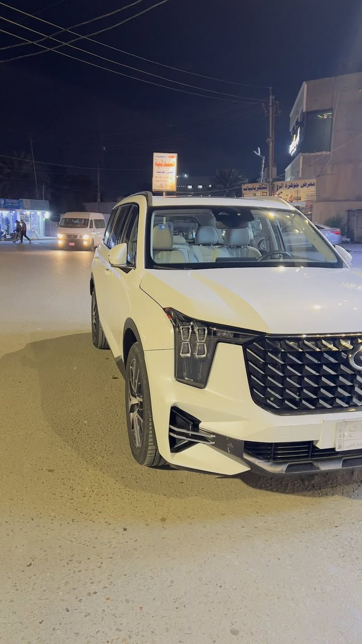 🛑 للبــيــع 🛑
(GAC)  GS8 2023 
 (فول مواصفات) فئة GT
•محرك 4 سلندر 2,0L توربو (محرك تويوتا).
•كير 8 سرعات بقوة حصانية 258 حصان 
•بصمة عدد 2 
•عداد المسافة 30,000
•فتحة سقف بانورامية 
•7 راكب 
•تحكم كامل بالشاشة 
• تدفئة وتبريد بالمقاعد الامامية 
•المقاعدة الأمامية كهربائية بالكامل 
•نظام اضاءة محيطية ذكية متعددة الالوان 
•نظام تعديل الصوت حسب سرعة السيارة 
•قاعدة شحن لاسلكي 
•نظام الصوت ألباين بـ 10 سماعات 
•حساسات امامية وخلفية 
•كاميرات محيطية بكل اتجاهات السيارة 
•تسجيل الفديو 
•نظام تثبيت السرعة 
•نظام تحذير التصادم الامامي
•نظام الكبح التلقائي في حالة الطوارئ 
•نظام تحذير مغادرة السيارة 
•نظام المساعدة في الحفاظ على المسار

السعر: 230$ ورقة بيها مجال قليل
الضرر: بارد بسيط جدا موضح بالسونار
 
رقم الهاتف: ***********
مكان السيارة: بغداد _ المحمودية
