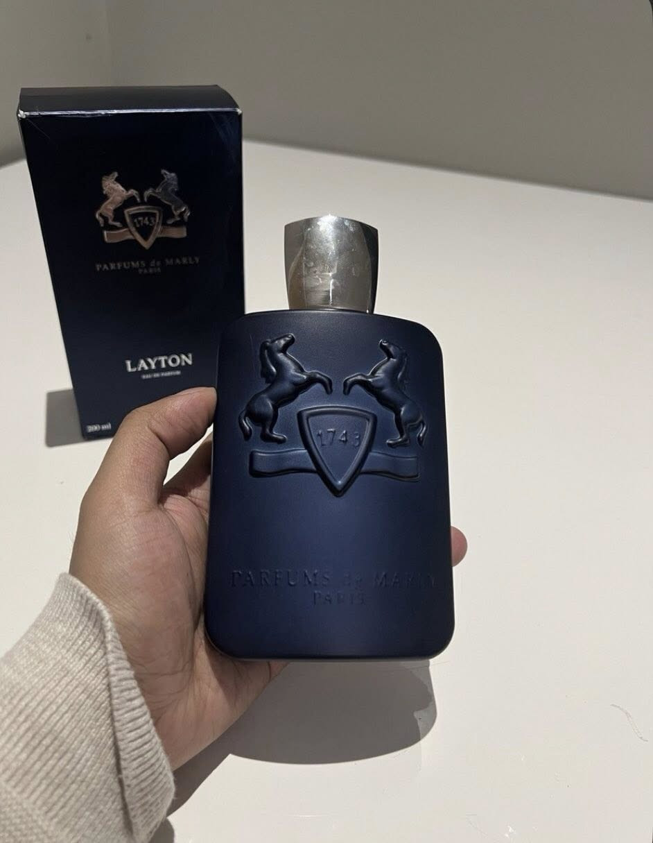 سلام وعليكم عطور أصليه مستخدمه قليل نسبة 90/100 للبيع ***********
