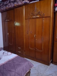 بوفيه • خشب • العلم