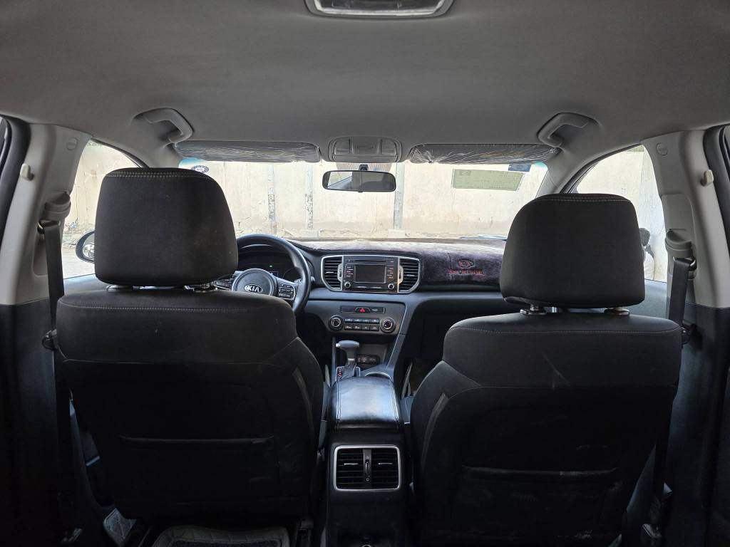 كيا سبورتاج موديل 2017
كفالة عامه من ضربة 
وارد امريكي رقم بصره شرط التحويل ثاني يوم 
السيارة بيها هزه والهزه ما منتهيه 
ماشيه 90الف السعر 137 للبيع فقط 
السيارة بحالة ممتازة وما ناقصها شي 
للاستفسار الاتصال ***********
اعتذر عن المراوس فقط بيع مستعجل وشرط التحويل الزبير, البصرة
