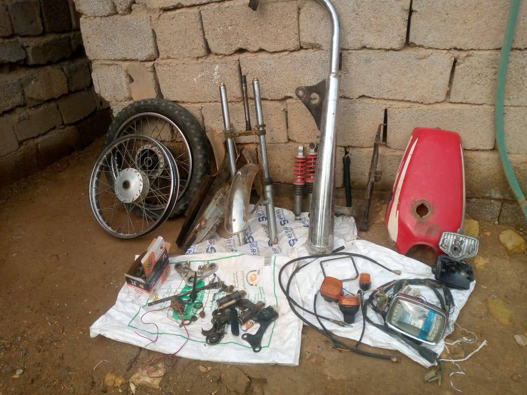 السلام عليكم غراض دراجه للبيع ينباعن شلع كلهن 65 قفل مكاني بشبيليه ***********
