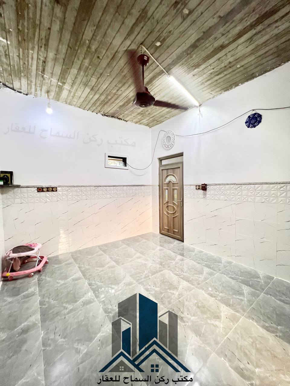 بيت للبيع سكني ملك صرف طابو الزهور 
المساحة ١٠٠ متر ٥×٢٠
طابقين ثلاث غرف نوم 
المنطقة حي السماح/السياسين
السعر ١٢٠ مليون قابل للتفاوض 
للاستفسار الاتصال على الارقام التالية:
مكتب ركن السماح للعقار 
***********
***********
***********
