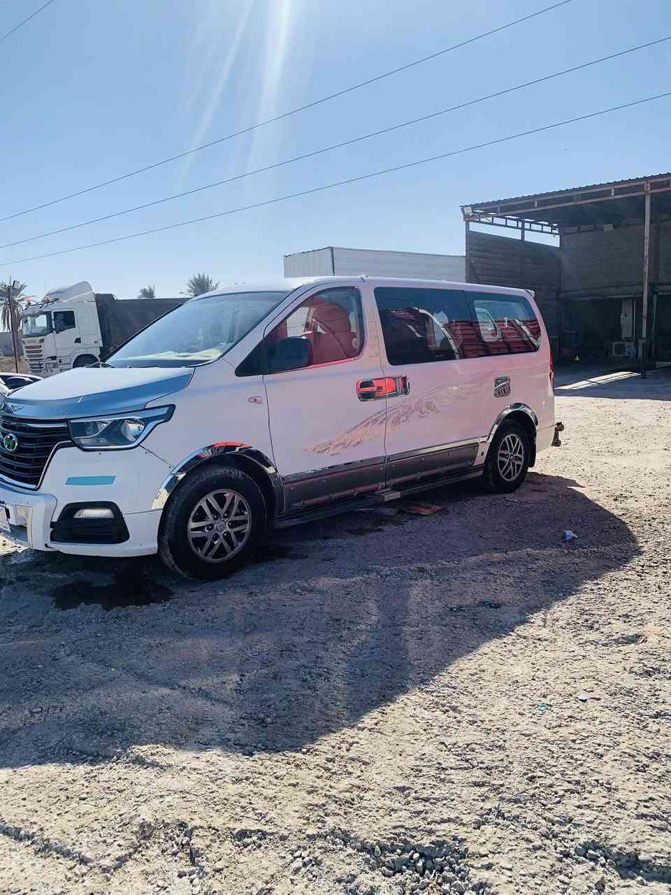 السلام عليكم ستاركس موديل ٢٠١٩مفتوح اصل محوره مسكر ١٢قبق اسود حداده تبريد جاهزه من كلشي رقم بصره غير مكفوله مجفيه ومعمره غير مكفوله السعر ١٧٥ وبيهه مجال  *********** اتصال فقط
