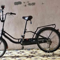 بايسكل تكسي • قابل تفاوض