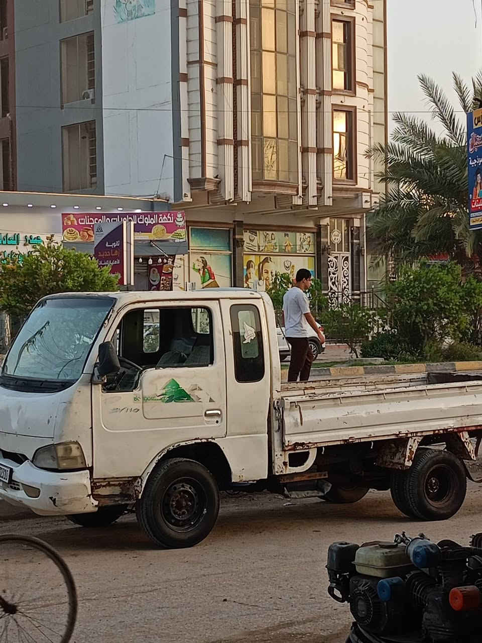 سلام عليكم سياره كيا حمل للبيع مكاني نجف  بسمي مشروع وطنية موديل 99 محرك 2700 مكفول كفاله  من كلشي  سعرة 33 ولشراي بي خير ويدلل دشبول موجود


**إذا كنت صاحب هذا الإعلان وتريد حذفه لأي سبب، رجاءا أرسل رسالة إلى الدعم الفني**
