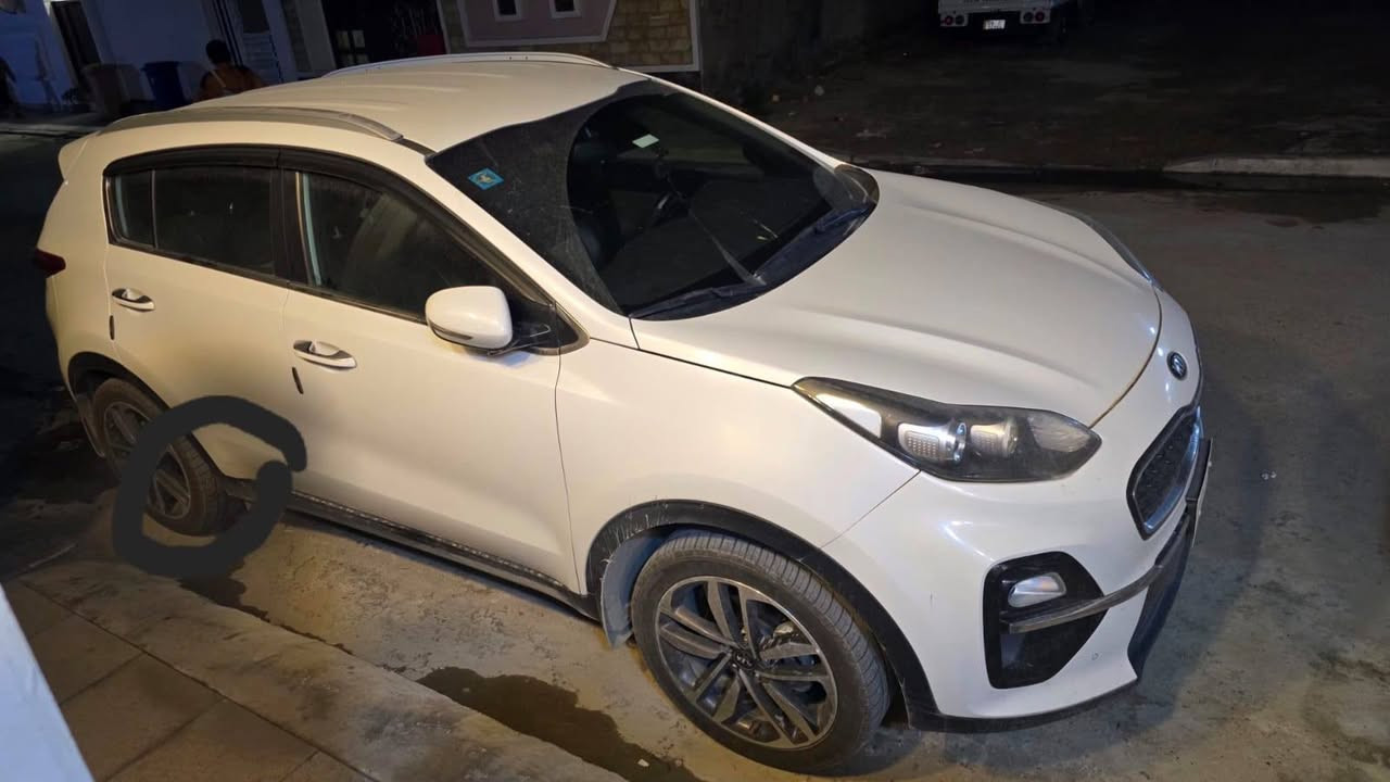 سبورتج  2019  شكل  20   

خليجي    رقم بغداد  بأسمي  

سويج  قمارة حديد  

مري شفط تبريد قطعتين 

كشنات مخمل مغلفهن  جلد  

ثلاث وضعيات قيادة  محرك  2000  دوش 

سيارة  مكفولة من الصبغ  والتبديل
 
 بيها بارد بلباب الخلفي فقط 

السيارة بلادية  برغي مامفتوح بيها  

السيارة اخذتها بموديلها   زيرو  لليوم على ايدي  هسه ماشية  74  

مكانها  بغداد   السعر  187 

  الاتصال  *********** بغداد, العراق
