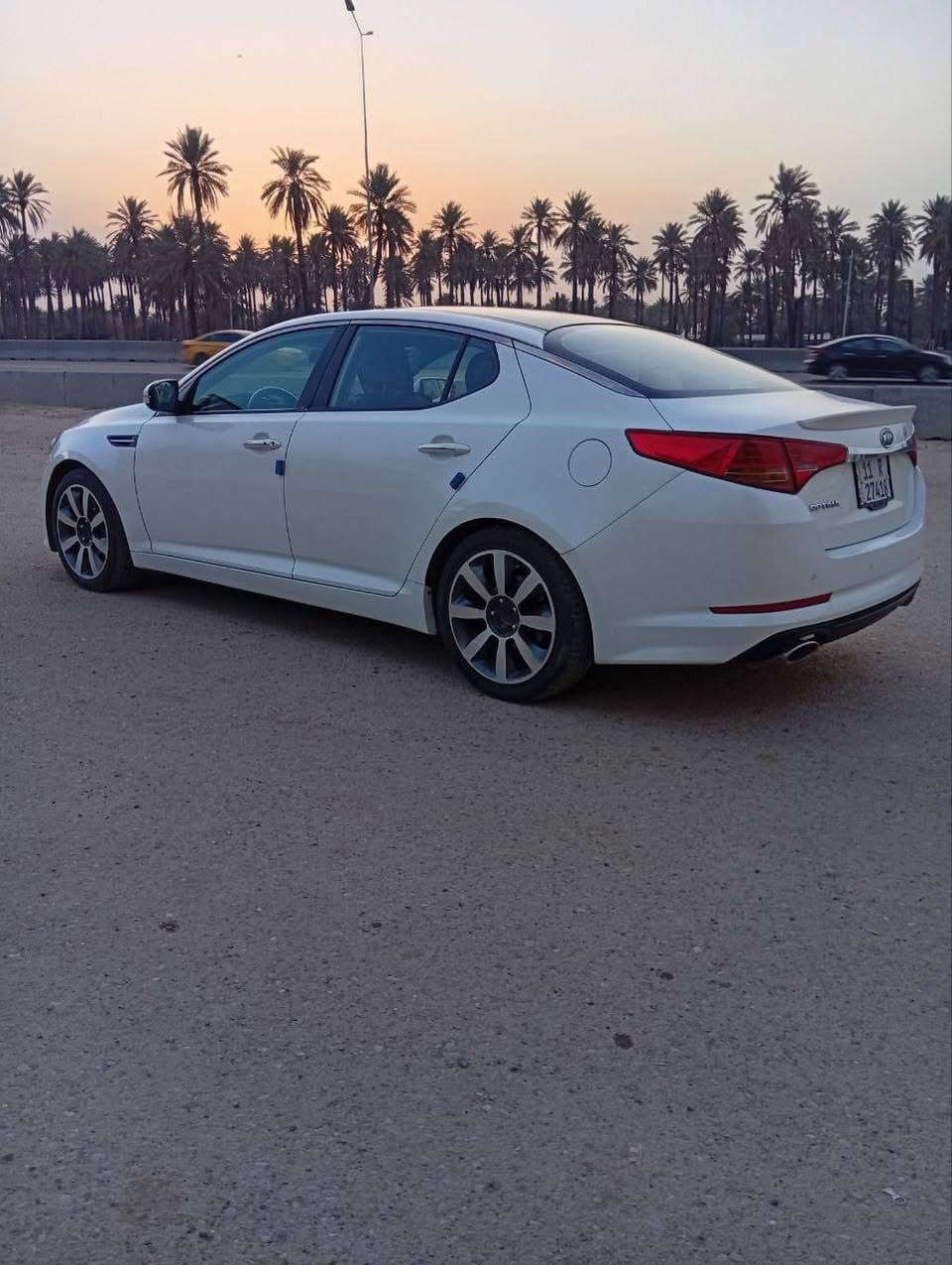 سلام عليكم
سياره: اوبتيما Optima
موديل : 2012

وارد خليجي

محرك السيارة :  2400 دوش
الرقم : بغداد تحويل ثاني يوم السياره باسمي
المواصفات : فتحة سقف بانوراما
مرايات شفط
 سياره تشغيل بنظام بصمه
لايت زنون ابيض
رقم انكليزي سنويه ٢٠٢٨
هزه جديده 
حالة السياره: نظيفه بدون صبغ عام ( فقط جاملغ خلفي جه السائق وبنيد مرشوش) بدون ضربه السياره مكفوله من الضربه ايرباك سليم السيارة احلى من الصور 
رقم الهاتف :*********** 
السعر  : 127 وبي مجال للشراي
