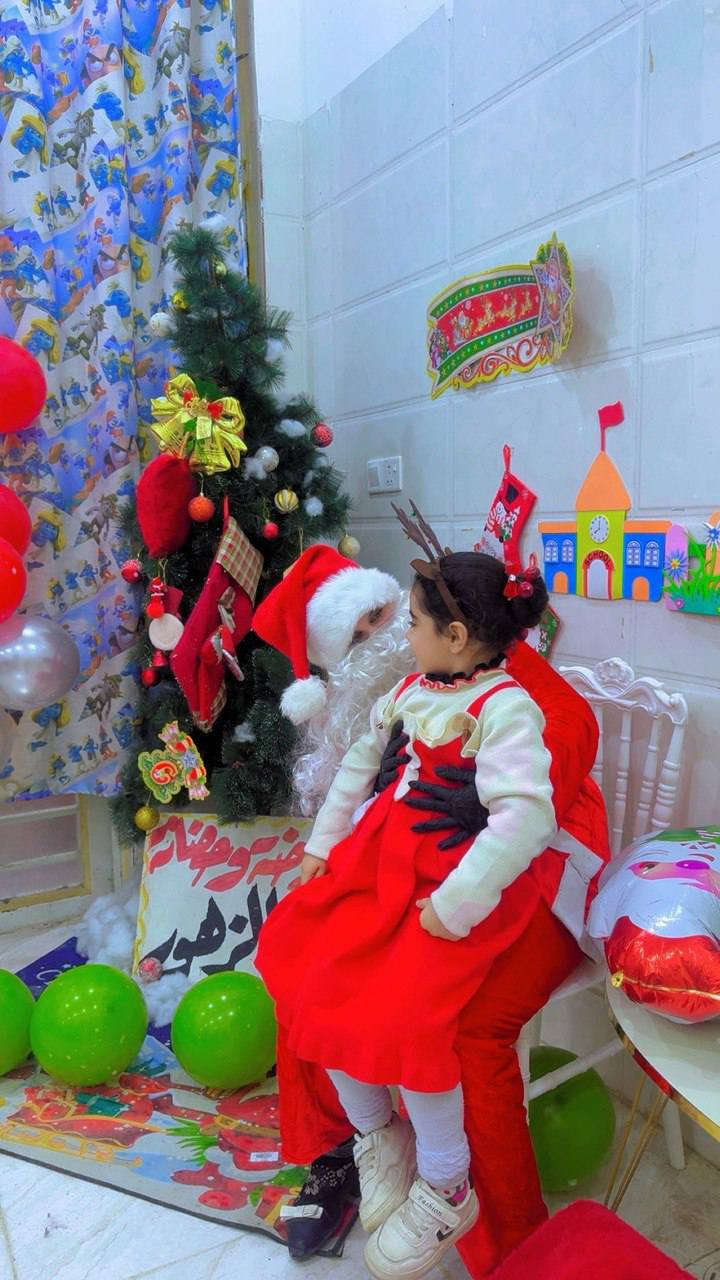 حبايبي الحلوين المحتفلين بالكريسماس 
كل عام وروضتنا الخلوة روضة وحضانة 
                                ***براعم الزهور ***
بالف خير ويارب سنه سعيدة وجميله علينا وعليكم 
احتفالنا كان حدا جميل وممتع .عنوانا التميّز 
والابداع 
,للتواصل والاستفسار/***********
