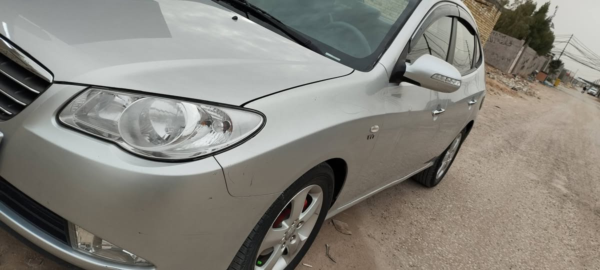 سلام عليكم
شباب 

افانتي موديل 10

محرك 1600 دكشن عالي 
محرك يخبل لا تنقيص ولا تبخير 

كير شعله مالته تخبل 

تحكم ستيرن صوبين 

مري شفط 

تحكم بالمري 

يدات بيبان نيكل 

حساسات خلفيه 

كامره خلفيه 

ويل 16 

تخم تاير جديد 

اربع دسك 👉 نظام مانع نزلاق 

كشنات جلد 

تبريد ثلج 

تدفئه جمر 

كصتها جنطه لحيم باجات 

متومه وكامله سياره رقم شمالي اربيل 
سياره مطابقه كلها وي سنويه حتى رقم شاصي 

مكان سياره نجف 

سعرها 42 وبيها مجال قليل 

رقمي بي واتساب للتواصل او مخابره 
***********

الكوفي الكوفي 
 
وراح تكمل عندي وحده صفره
