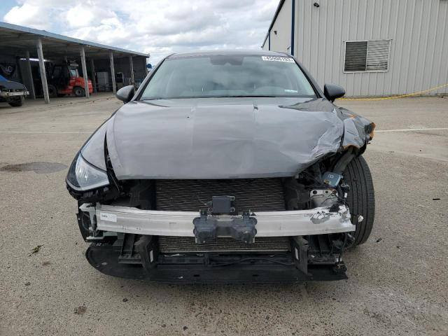 سوناتة 2021 محرك 2500 گير مكينة حدادية تبريد شرط رقم مثنى معوقين ليبل واحدماشية 850000السعر 155 وبيهة مجال للاستفسار *********** او***********
