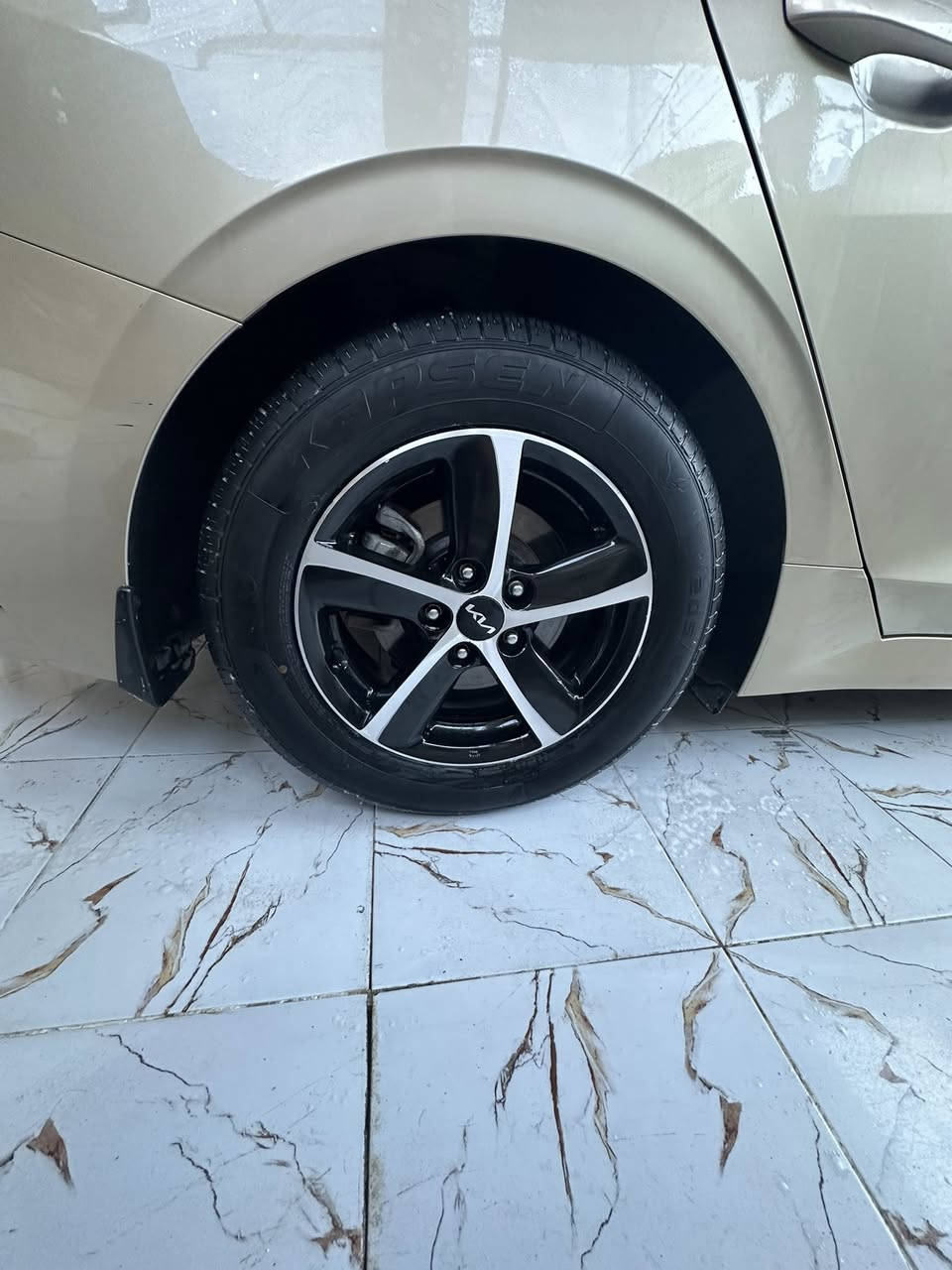 ويل كامل لبيع حجم 16 مكاني البصره 
السعر 400 الف
***********
