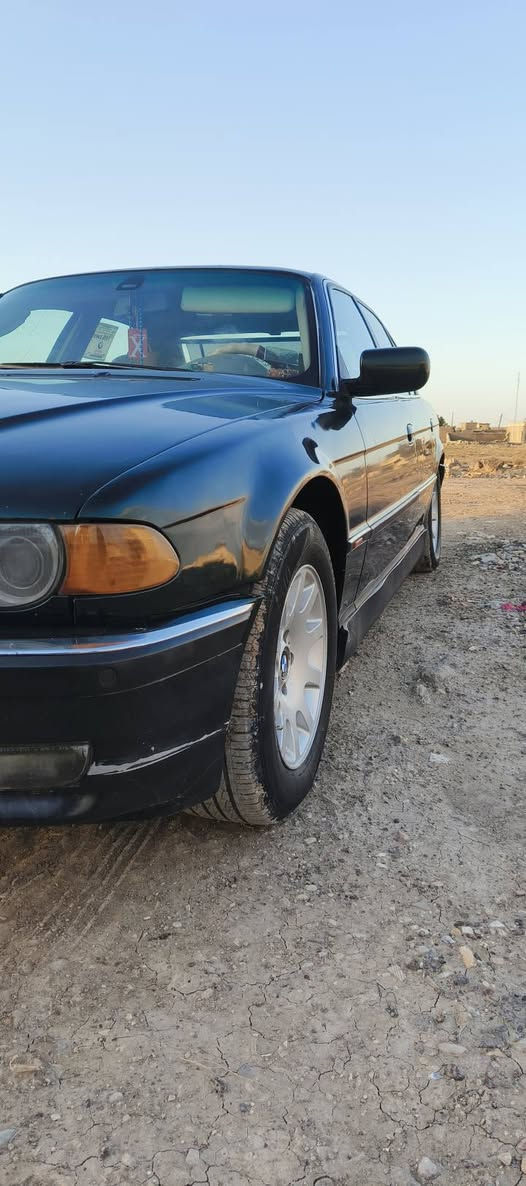 السلام عليكم للبيع BMW 744 داينمو هواء فول عدى الفتحة رقم انبار بأسمنا سنوية لحد 2027 مصفرة بدون لاغرامة ولا شي تاخذ جاهز تبريد تدفئة شغال مكينة مكفولة  كير 3 وضعيات مكفول تبترونك السيارة بدون ضربة جاهزة وبالعافية على الياخذها مكاني بغداد حي البتول السعر 85 وبيها مجال للشراي يدلل
***********
