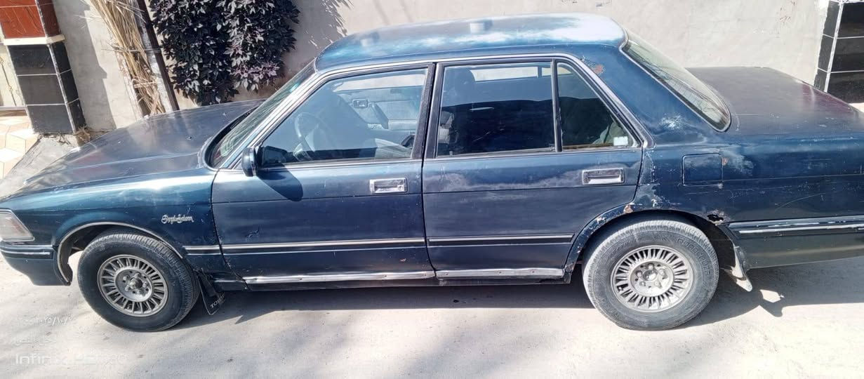 سلام عليكم سيدان اكراون للبيع موديل 1990زوج تاير جديد
مكينة كير خير من الله  شرط التحويل سنوية 2028 السيارة مثل ما موضحة بل الصور 
مكاني ديالى شهربان سعرهة 27وبيهة مجال باقي التفاصيل اتصل ***********
